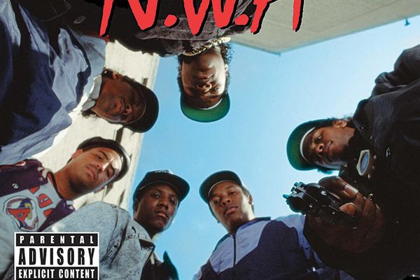 Amazon.com: Straight Outta Compton: CDs & Vinyl