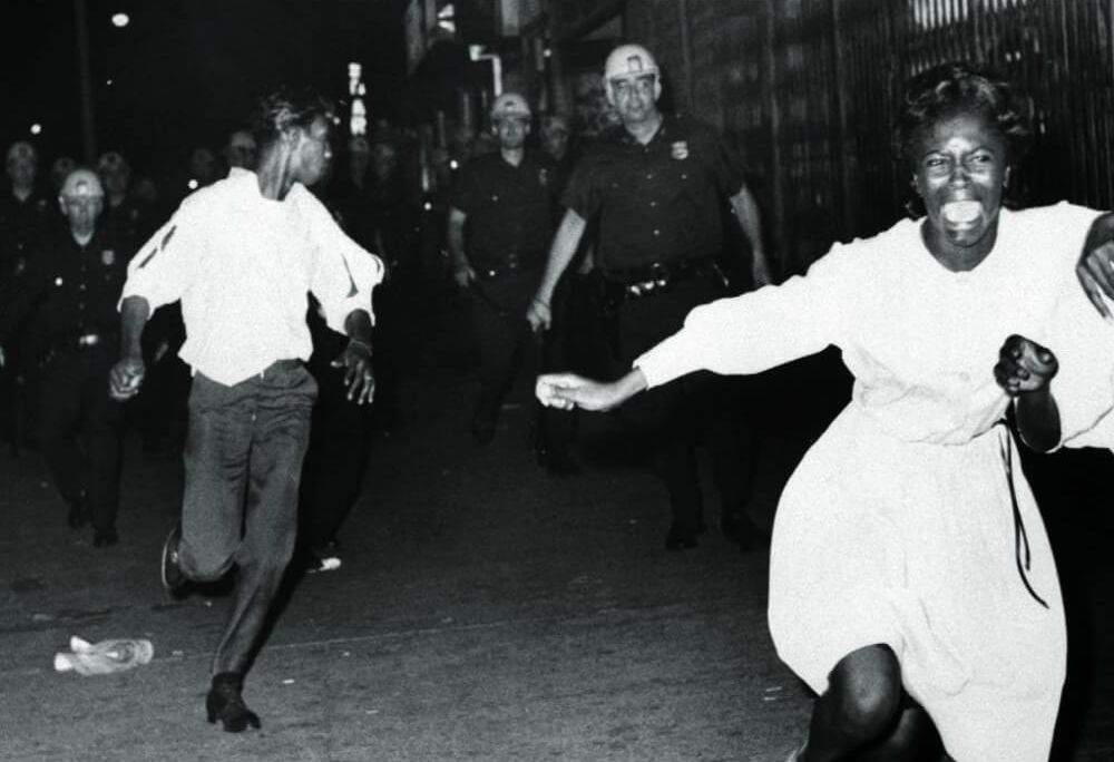 Review: Things Fall Apart // The Roots // Audioxide